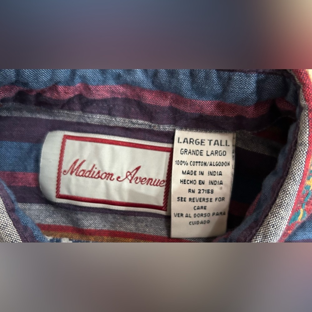 MADISON AVENUE snowflake‎ button down. Large. - Picture 6 of 6